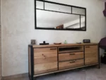 meuble en bois et acier avec miroir